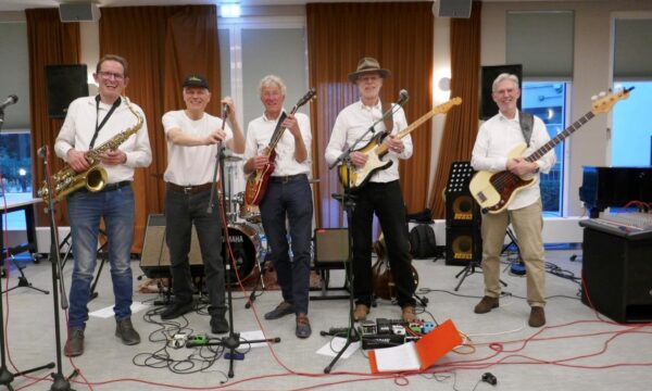 15-12 -26, friday blues band
